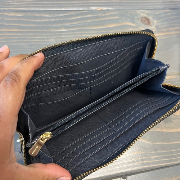 SOLD - Picture 4 of 4